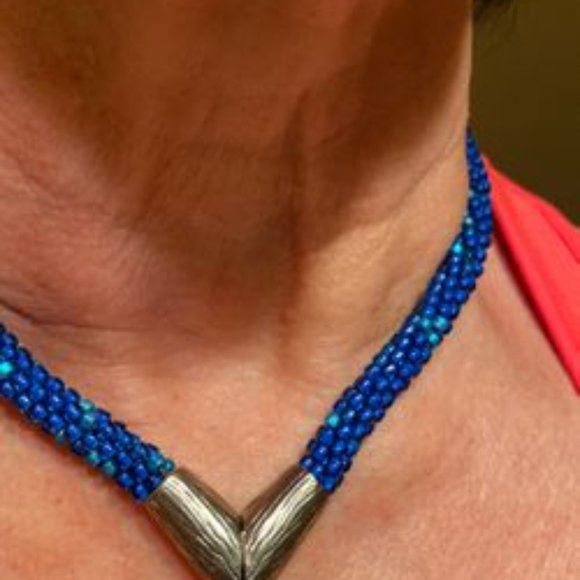 Necklace choker style, Custom design, handmade,seed beads and silver magnetic cl - Picture 3 of 3